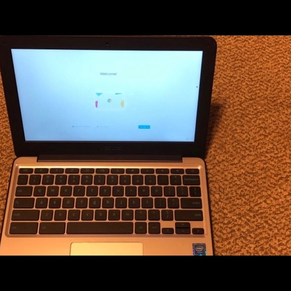 Laptop - Picture 3 of 3